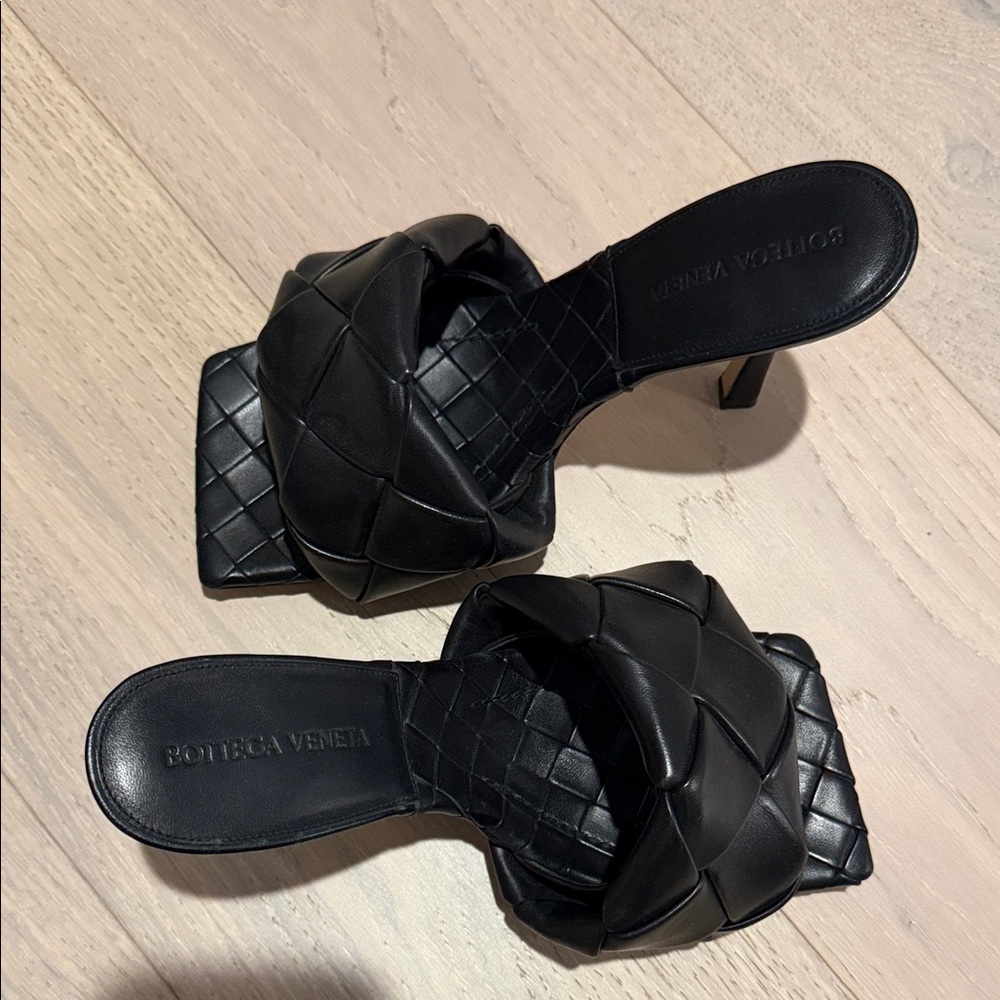 Bottega Veneta Black Quilted Mules